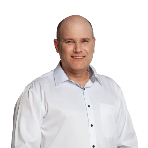 Kundendienstleiter Oliver Di Rienzo vor neutralem Hintergrund. 