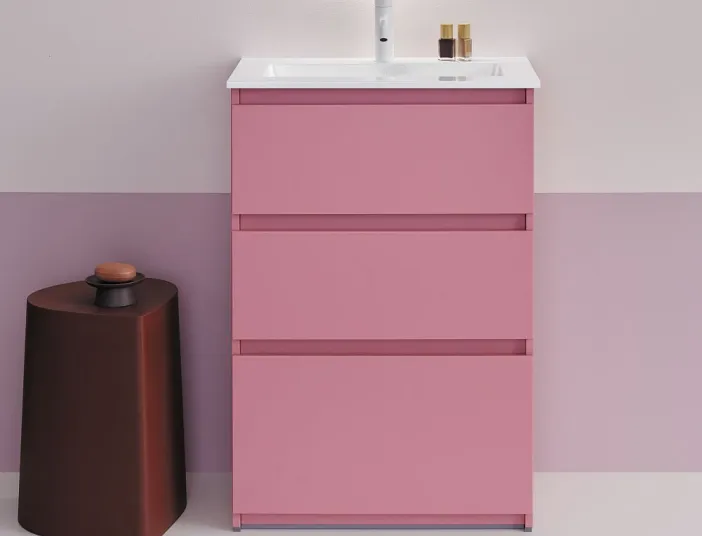 Kompakter, Rosa farbener Waschtisch der Kollektion Lin20 von burgbad